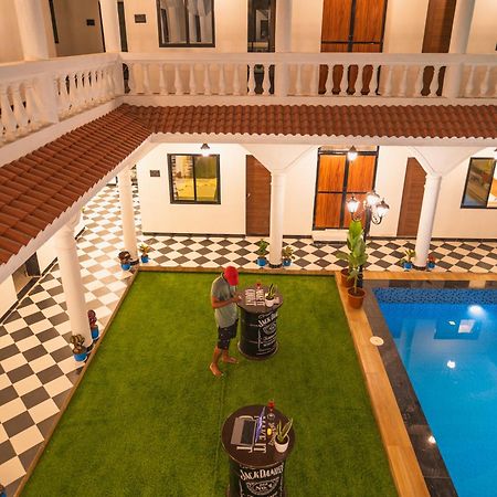 Sapphire Mansion Hotel Alībāg Exterior foto