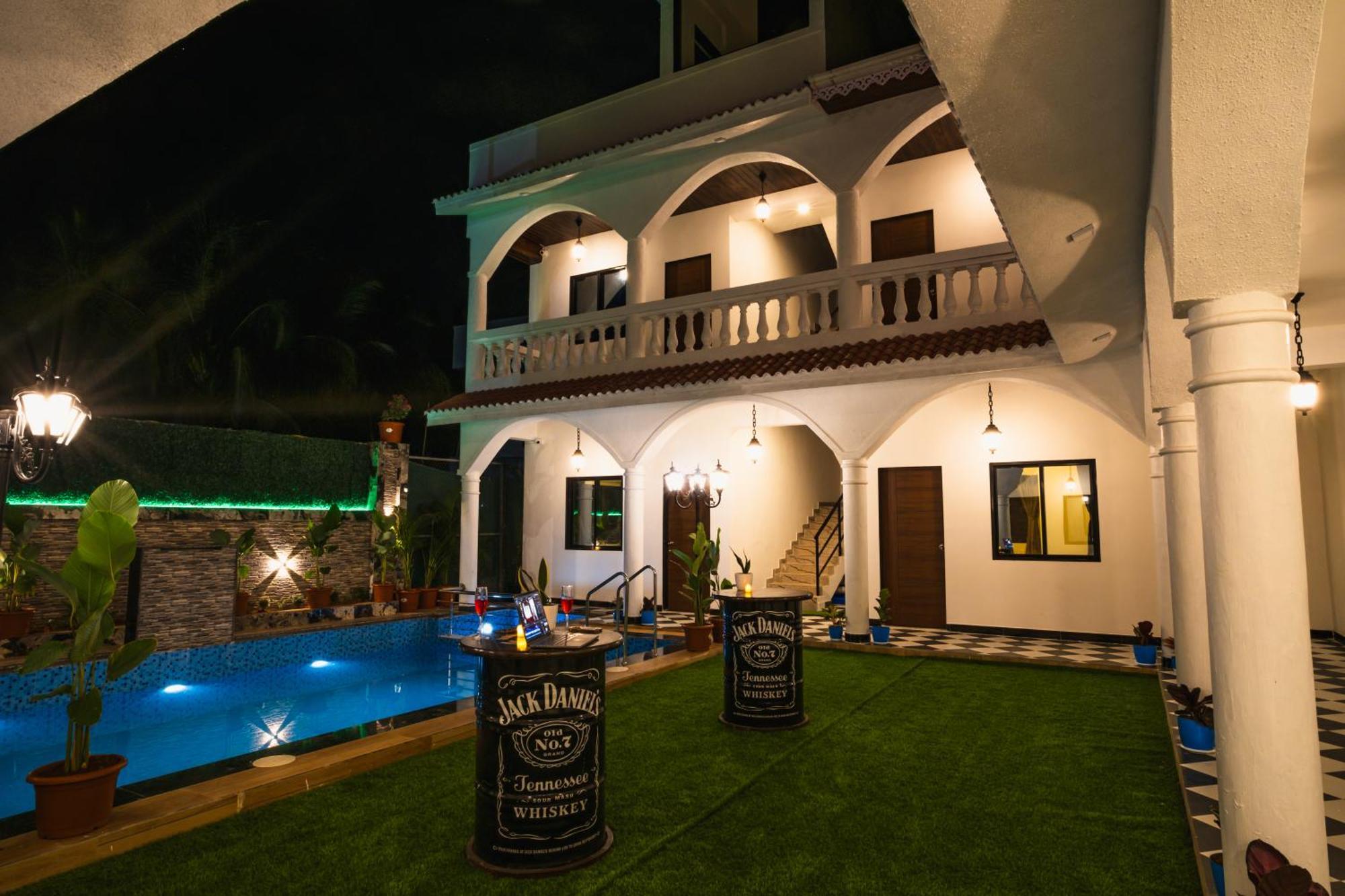 Sapphire Mansion Hotel Alībāg Exterior foto